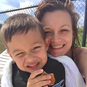 Meet your Posher, Alicia